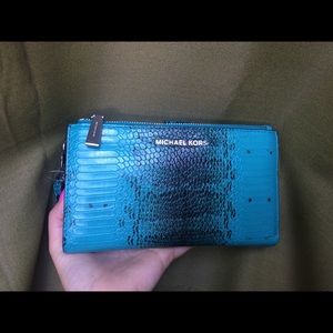 Brand new Michael Kors wallet . Last one!